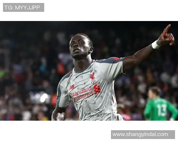 足球明星励志瞬间汇聚展现奋斗精神与梦想追逐的精彩时刻