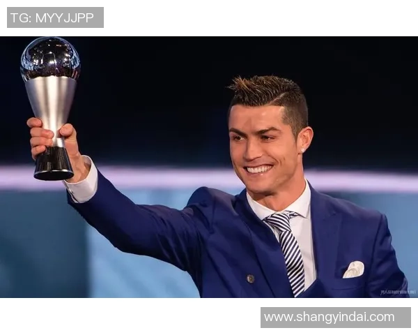 足球明星与时尚西装的完美融合展现运动魅力与优雅风范